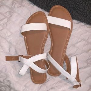 Fashion nova wide fit sandals size 10